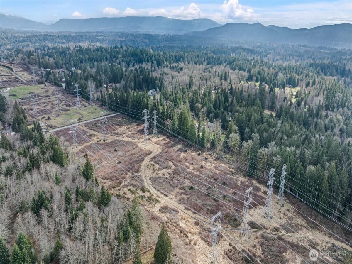 MLS #NWM2355420 image #0