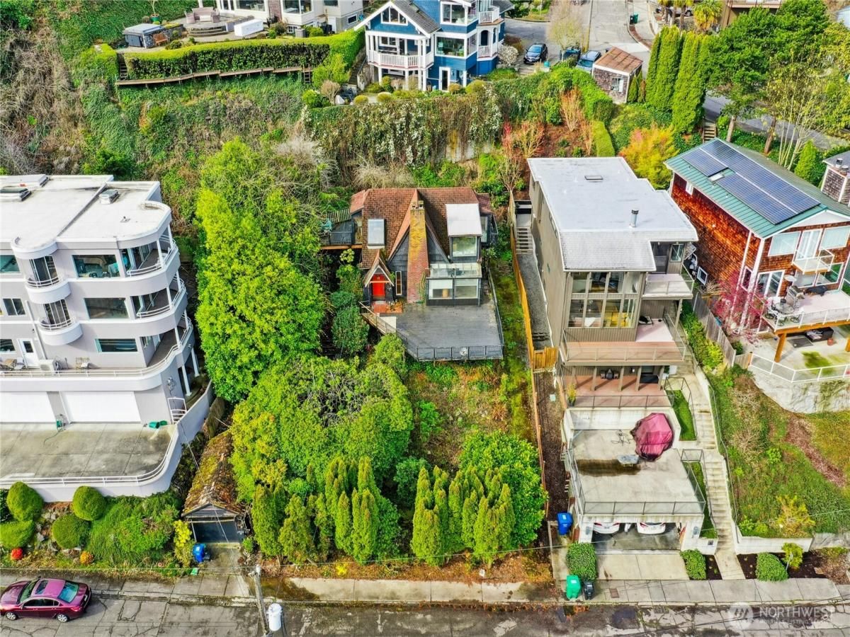 MLS #NWM2355786 image #0