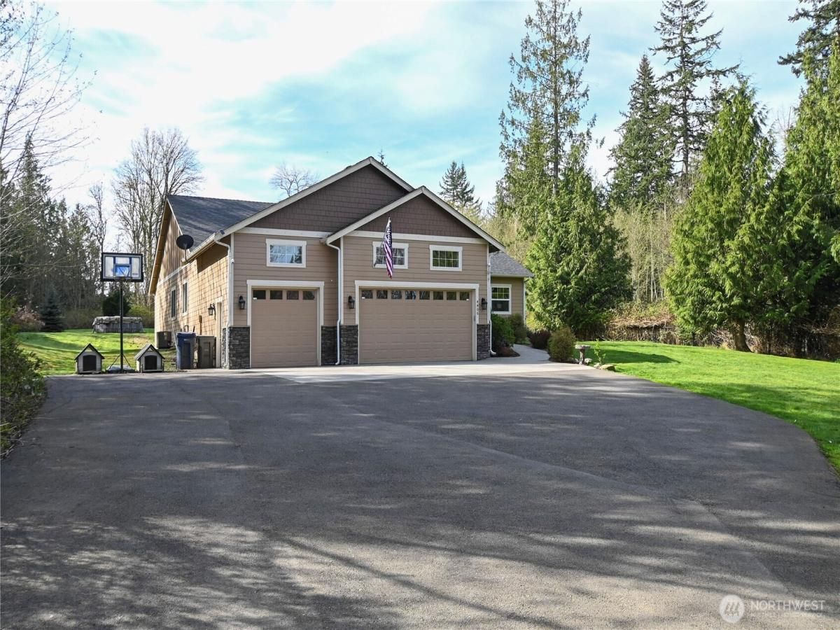 MLS #NWM2355859 image #0