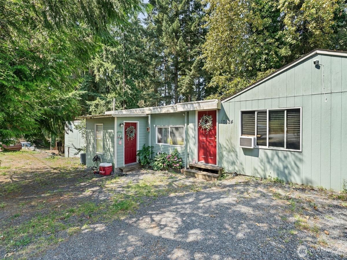 MLS #NWM2356085 image #0