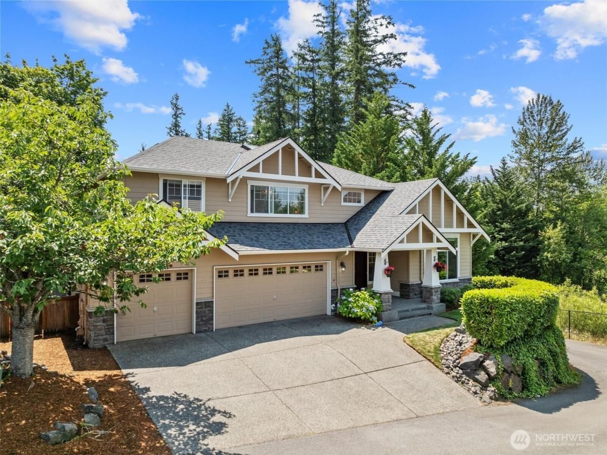 MLS #NWM2356507 image #0