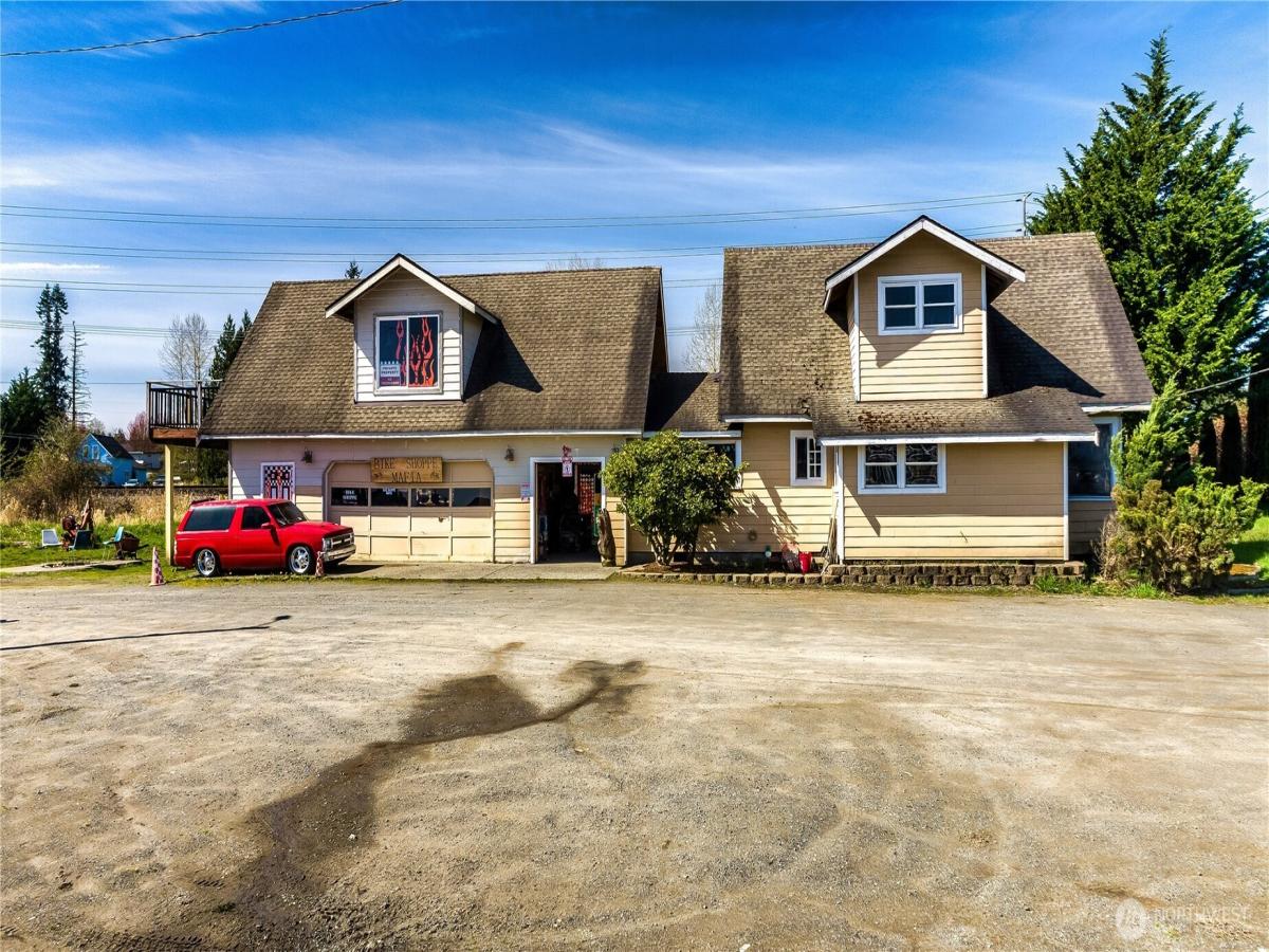 MLS #NWM2356583 image #0