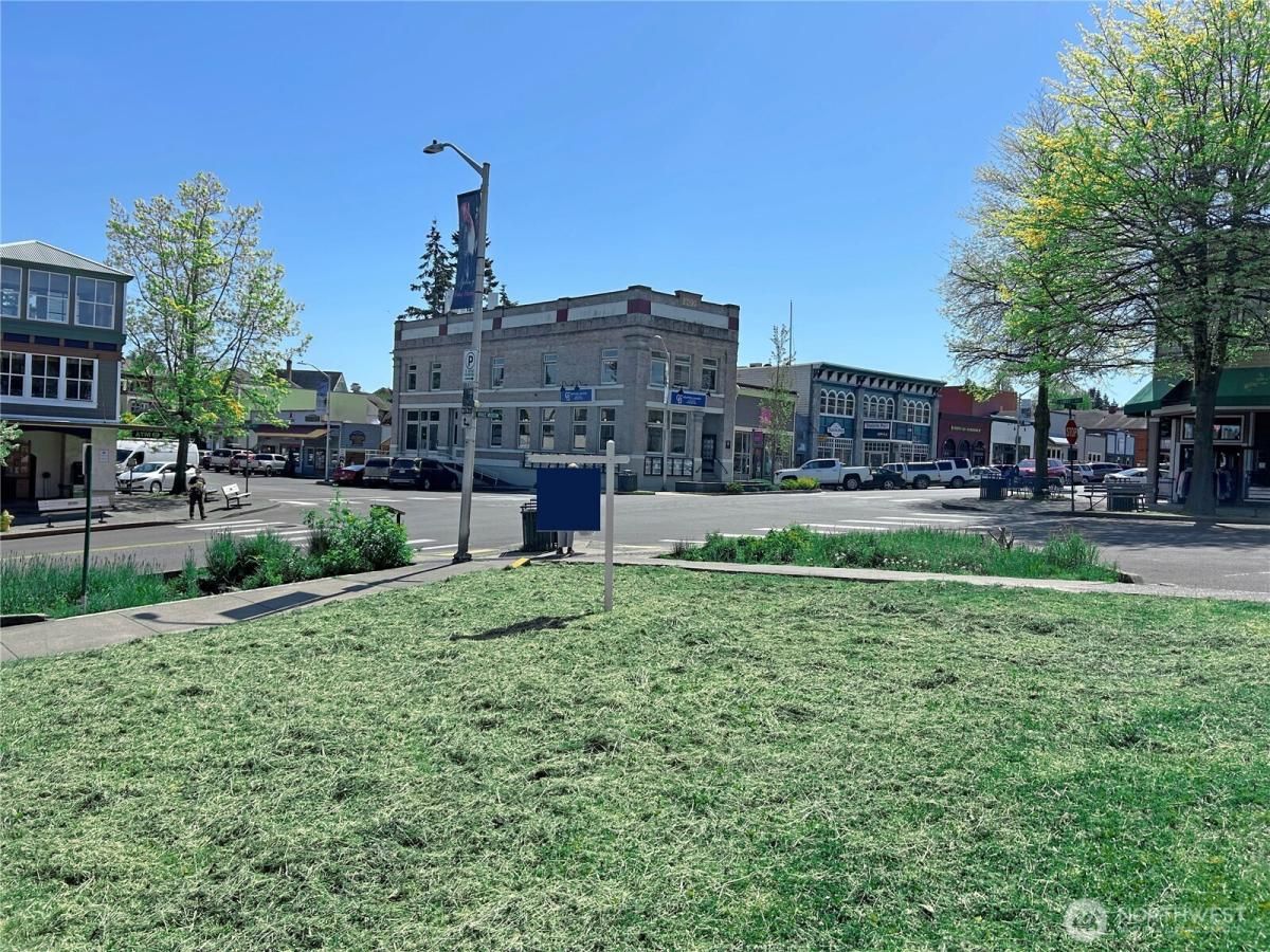 MLS #NWM2356958 image #0