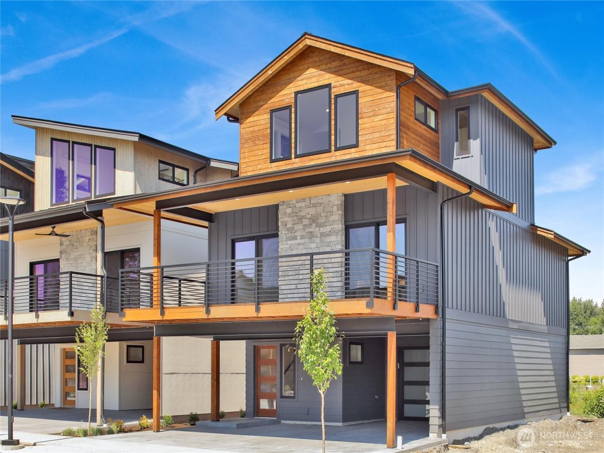 MLS #NWM2356975 image #0