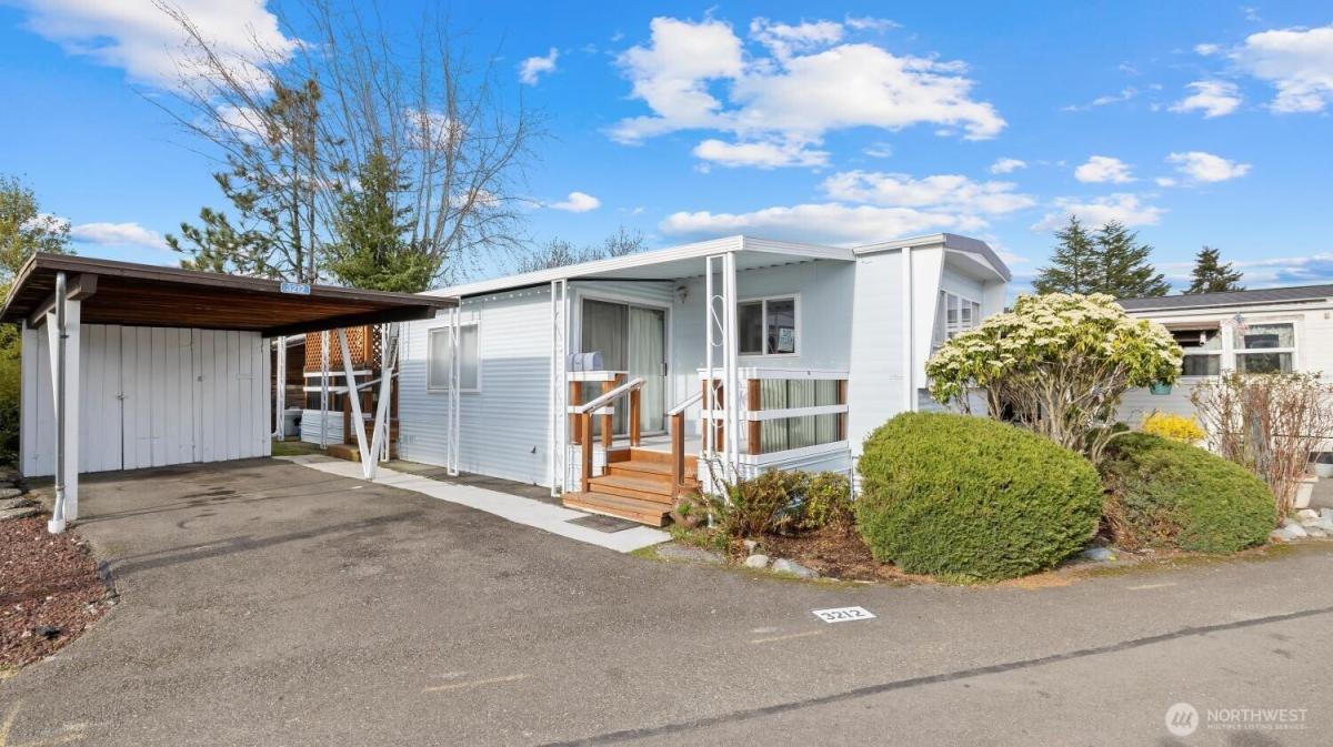 MLS #NWM2357148 image #0