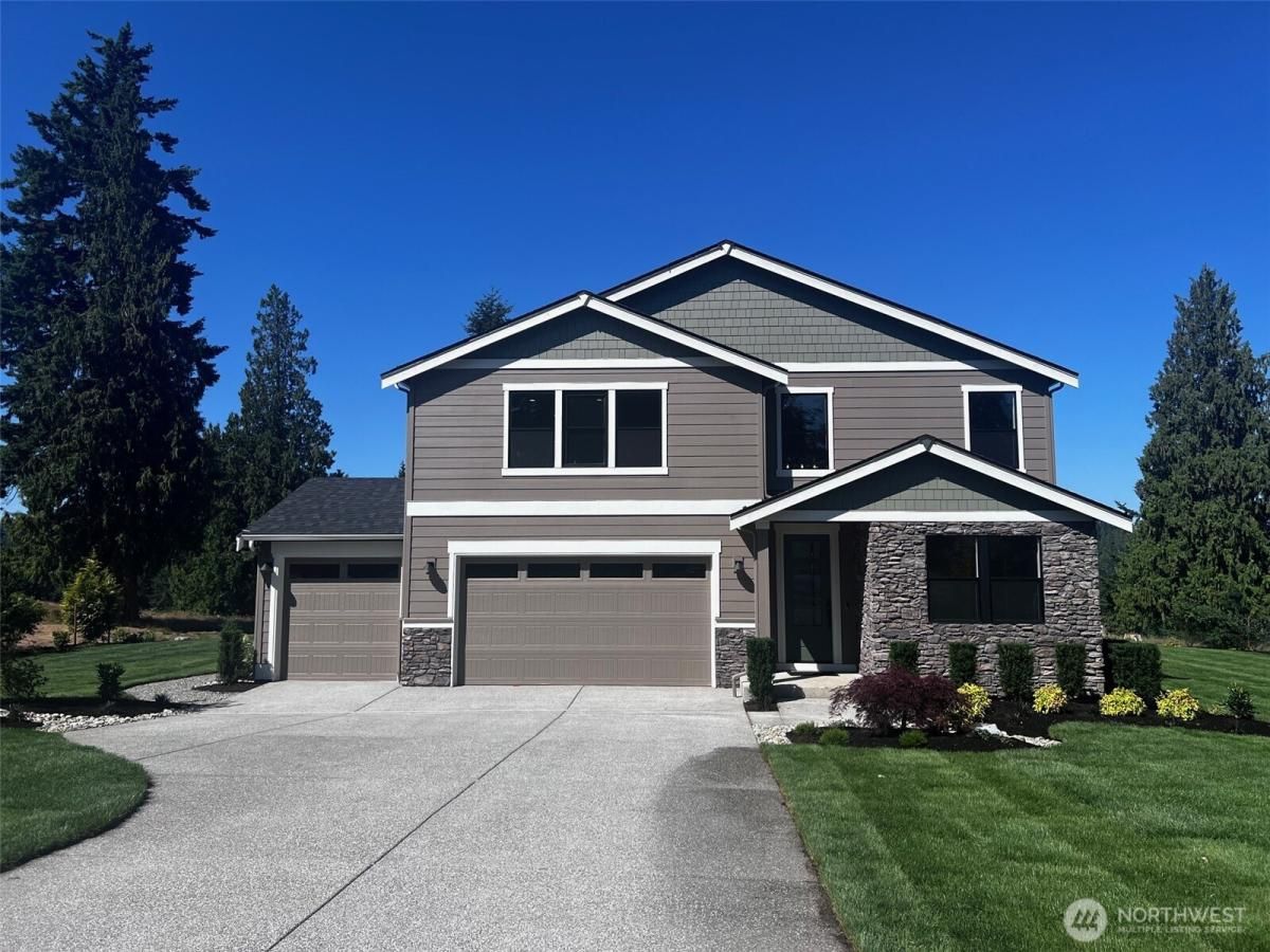 MLS #NWM2357489 image #0