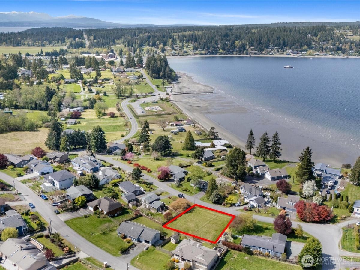 MLS #NWM2358243 image #0