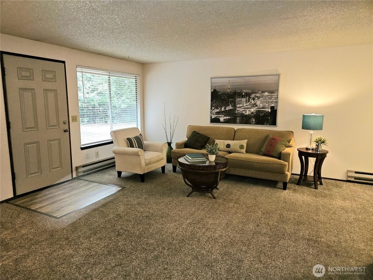 MLS #NWM2358255 image #0