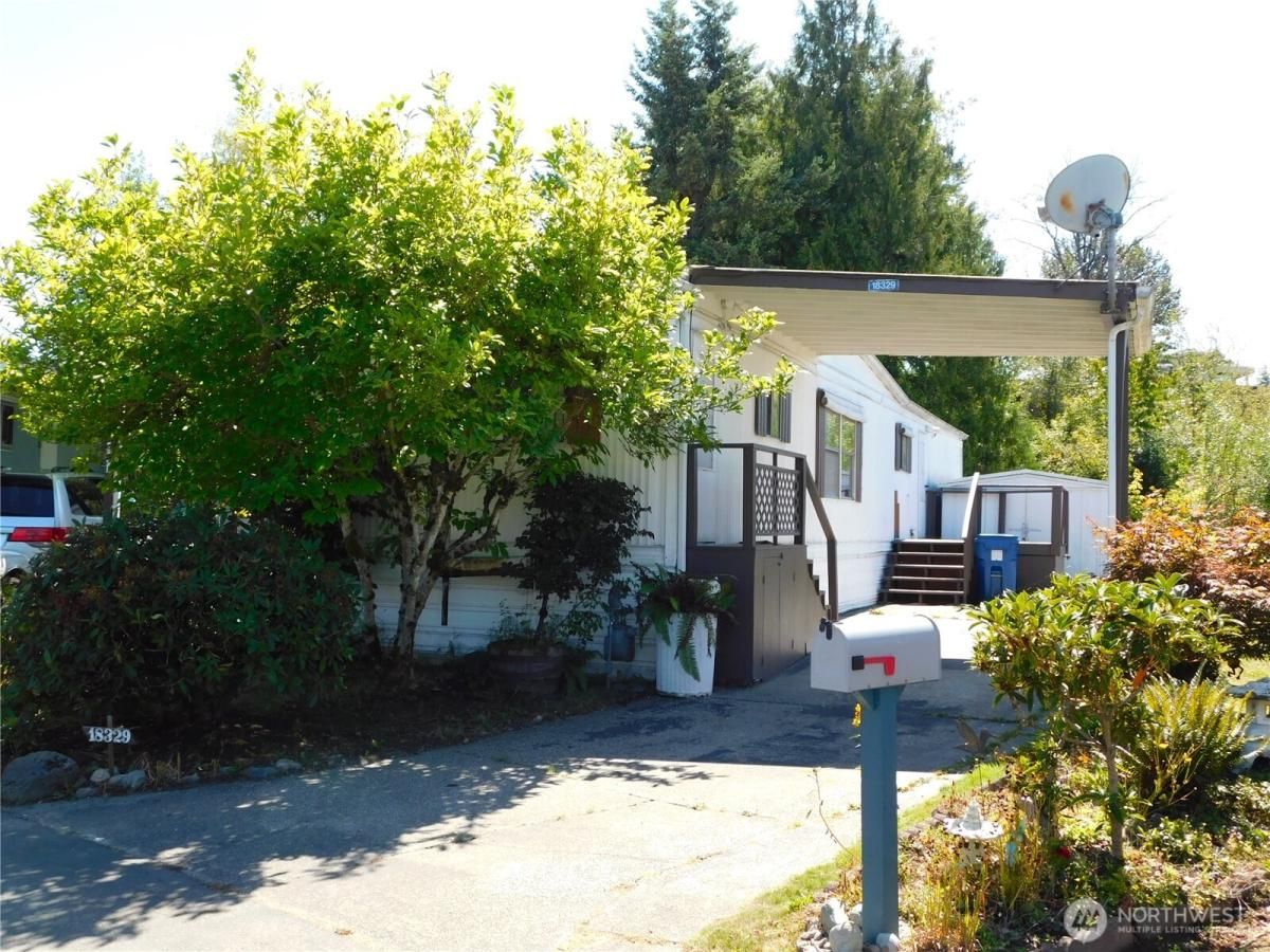 MLS #NWM2358615 image #0