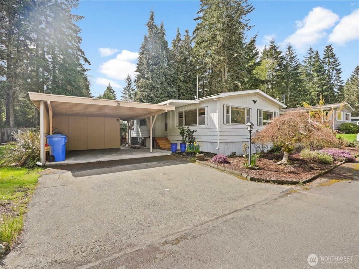 MLS #NWM2358976 image #0