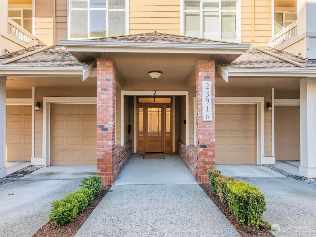 MLS #NWM2359187 image #0