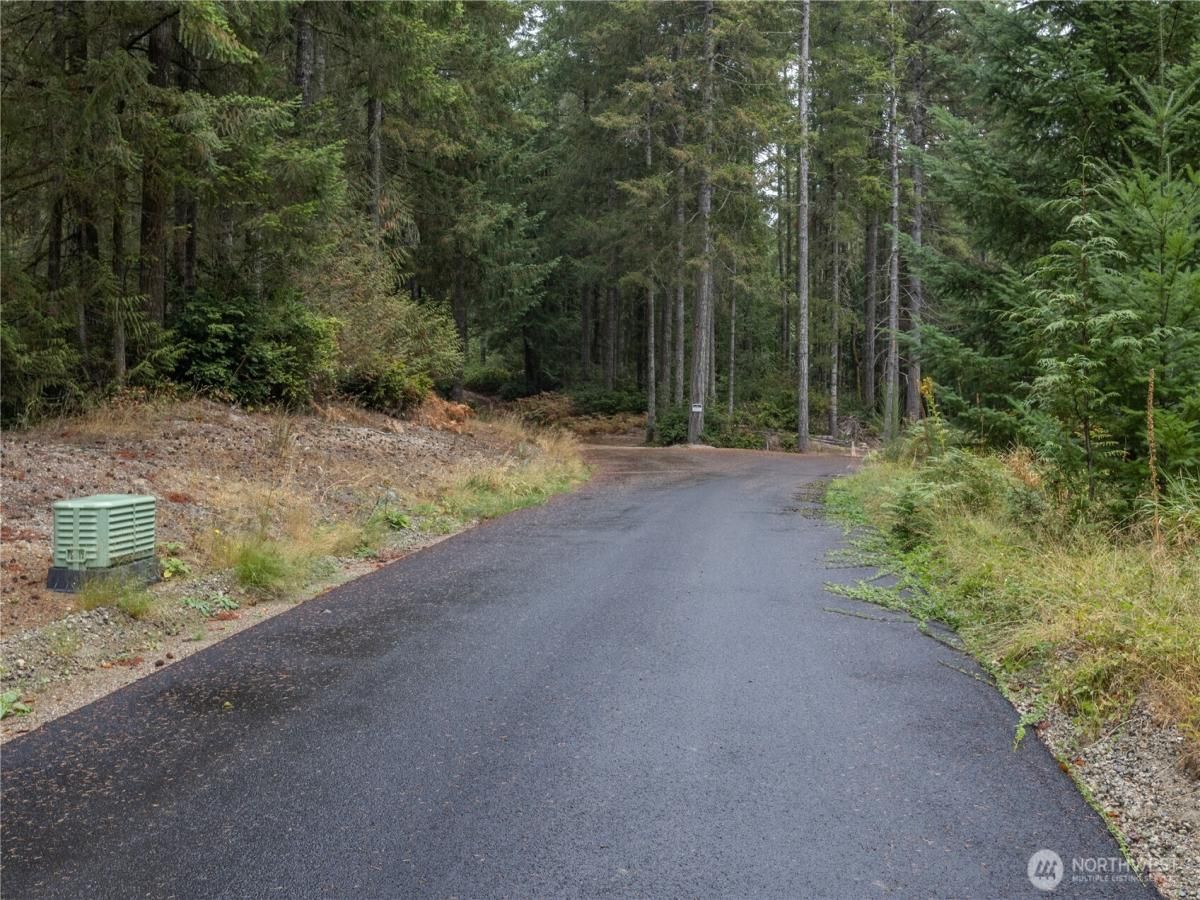 MLS #NWM2359452 image #0