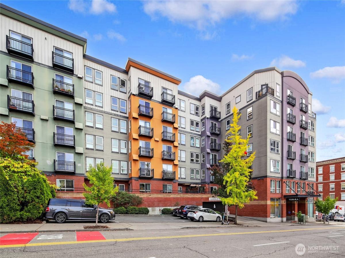MLS #NWM2360068 image #0