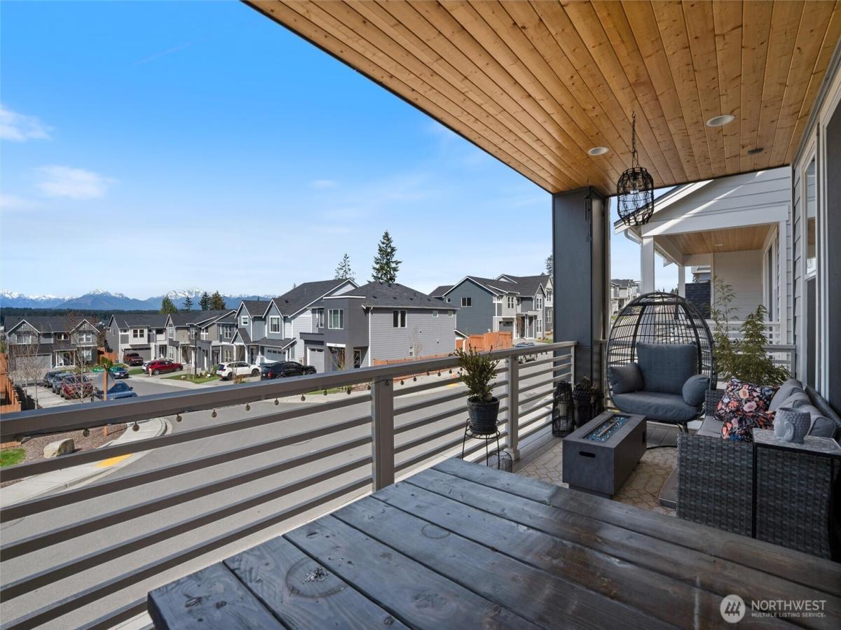 MLS #NWM2360124 image #0