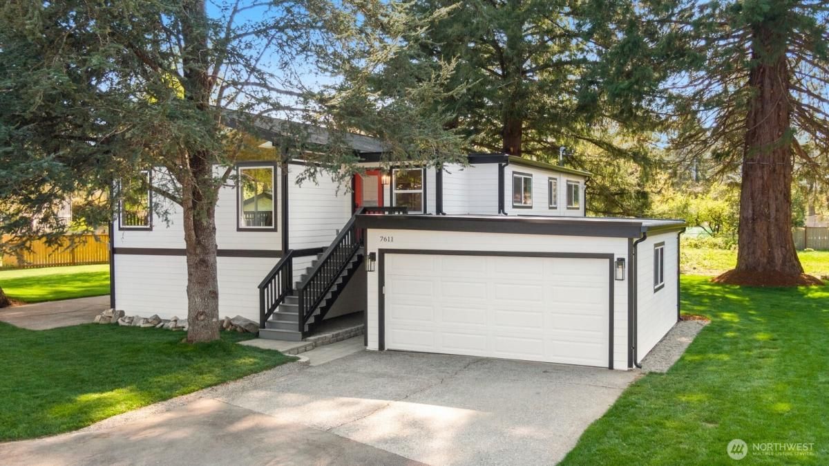 MLS #NWM2360138 image #0