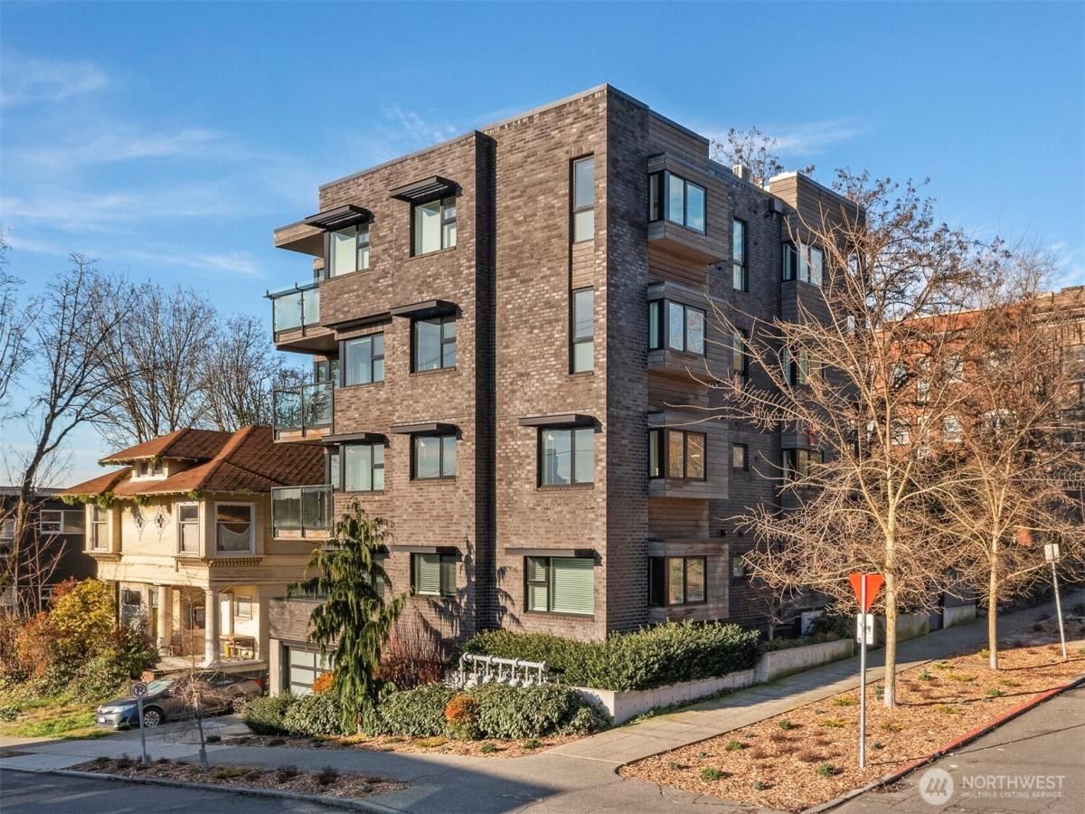 MLS #NWM2360473 image #0