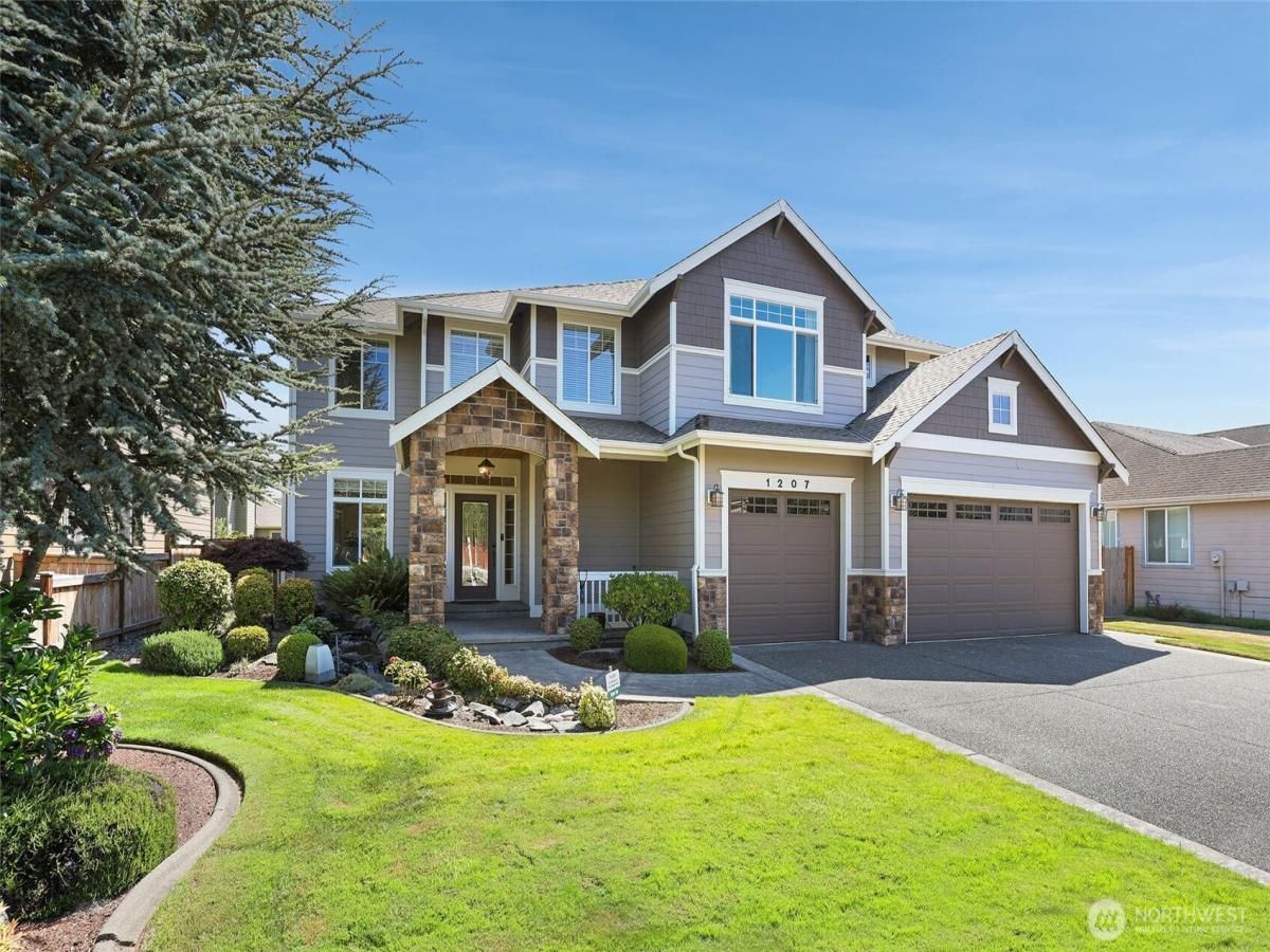 MLS #NWM2363521 image #0