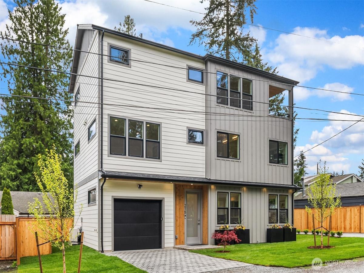MLS #NWM2363636 image #0