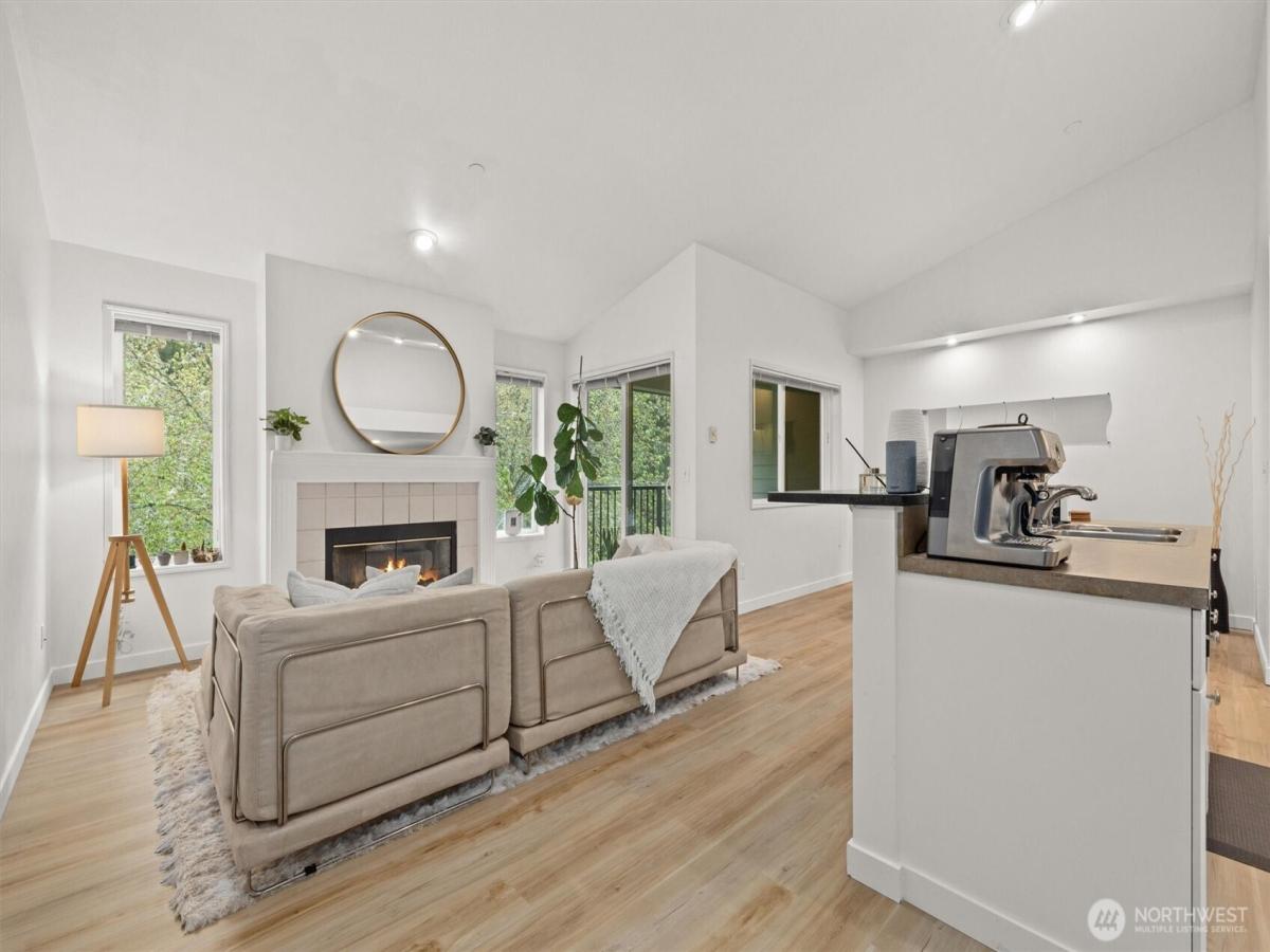 MLS #NWM2363855 image #0