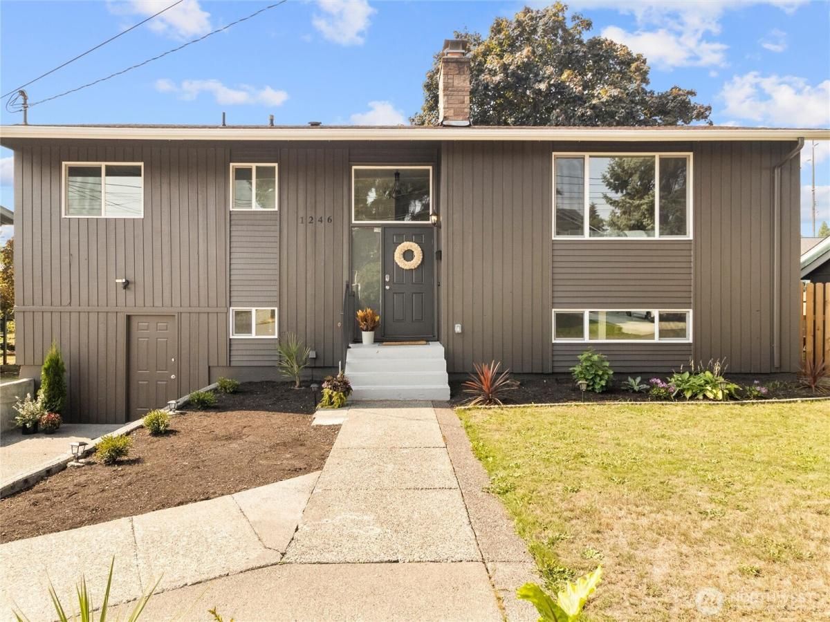 MLS #NWM2363867 image #0