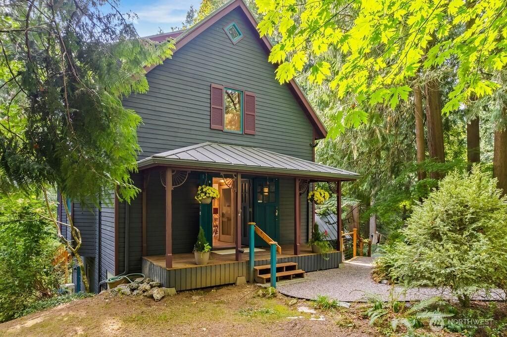 MLS #NWM2363917 image #0