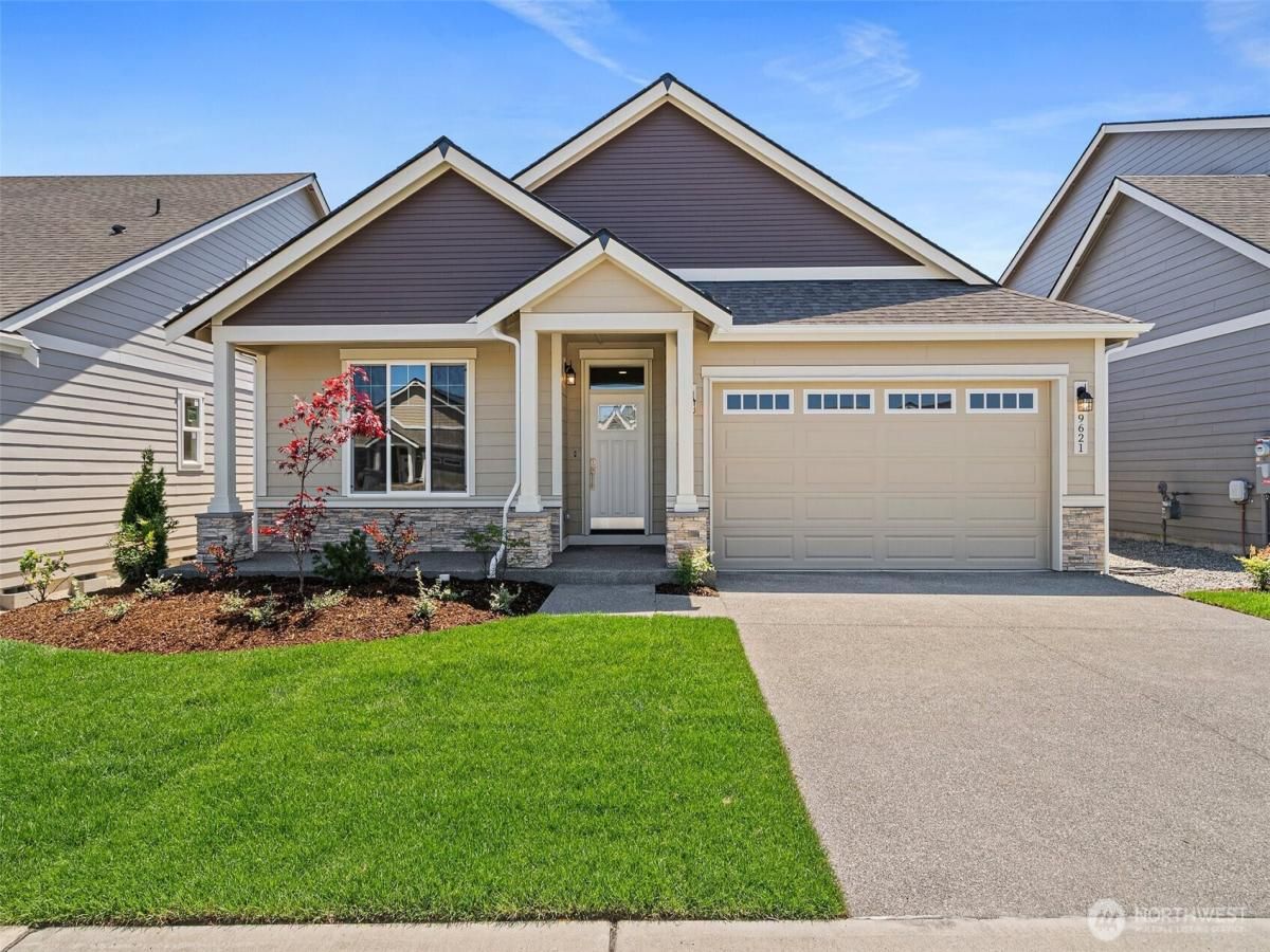 MLS #NWM2364017 image #0