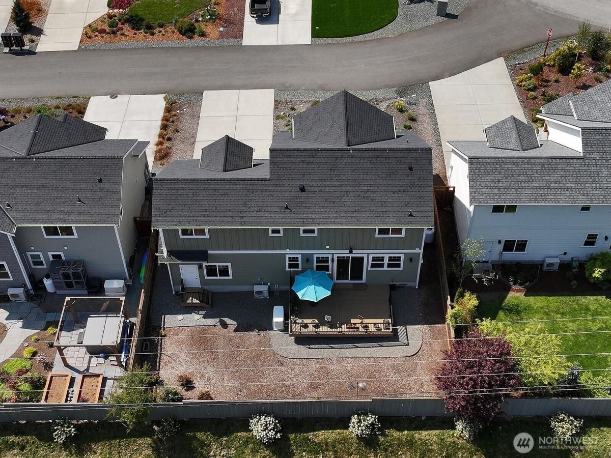 MLS #NWM2364834 image #0