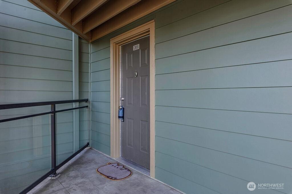 MLS #NWM2364837 image #0