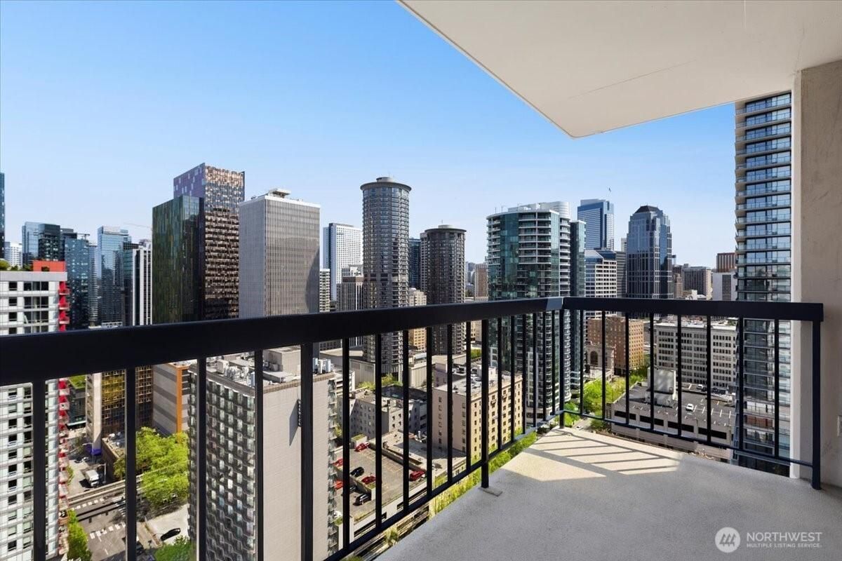 MLS #NWM2365069 image #0