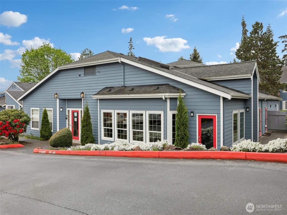 MLS #NWM2365452 image #0