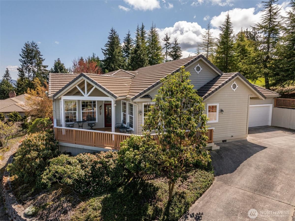 MLS #NWM2365539 image #0