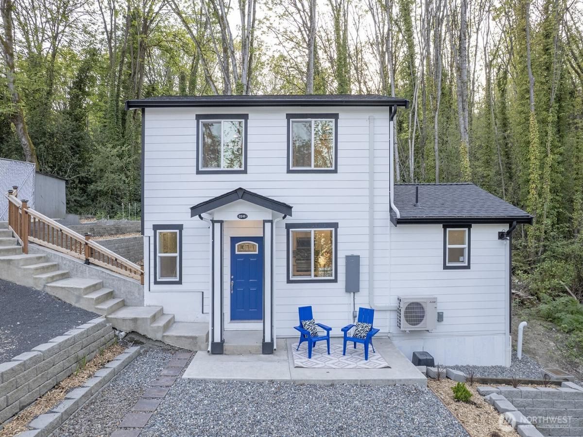 MLS #NWM2366009 image #0