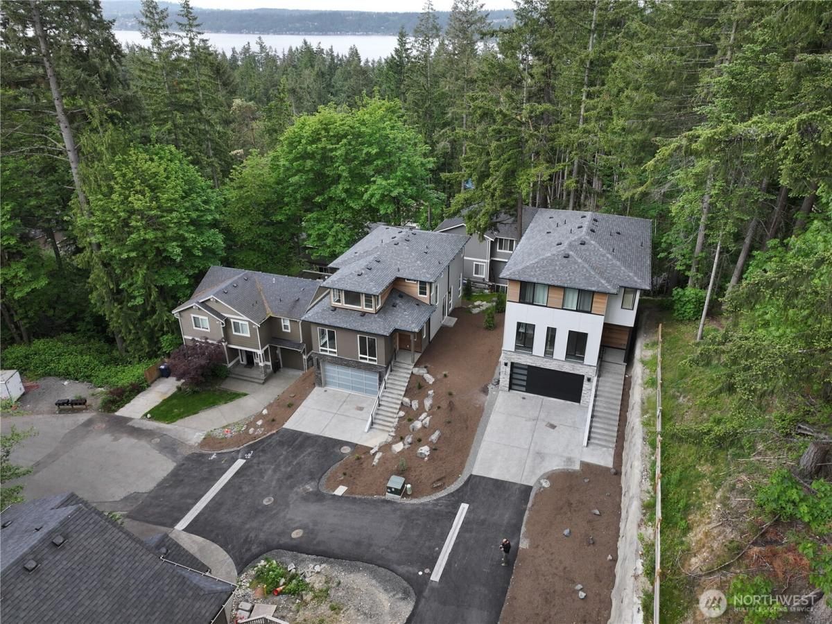 MLS #NWM2366115 image #0
