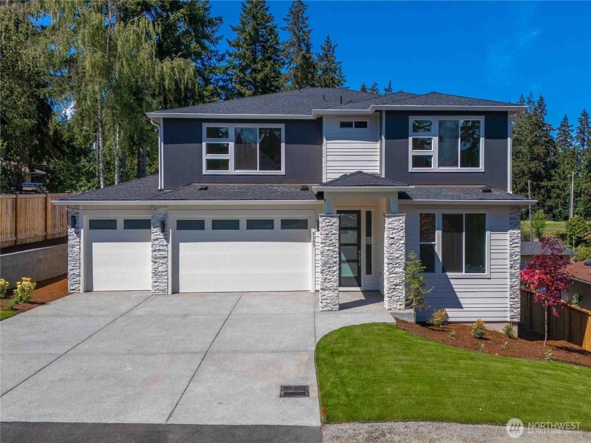 MLS #NWM2366295 image #0