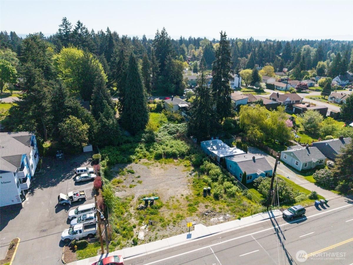 MLS #NWM2366642 image #0
