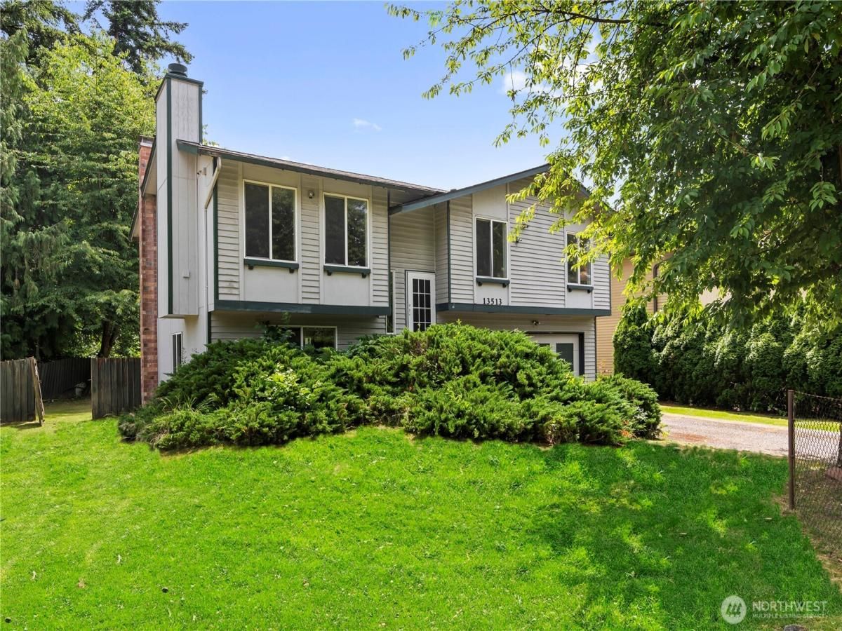 MLS #NWM2366883 image #0