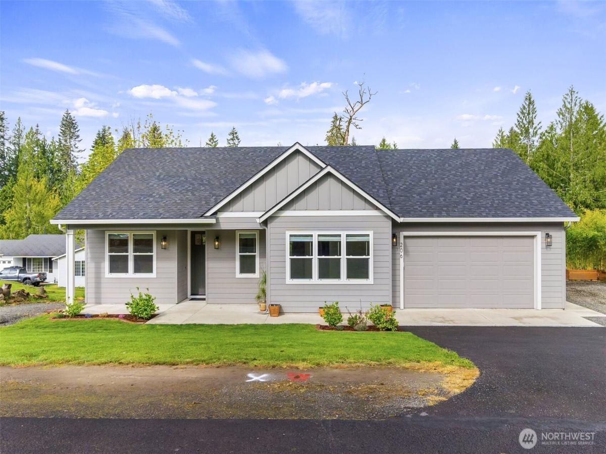 MLS #NWM2367159 image #0