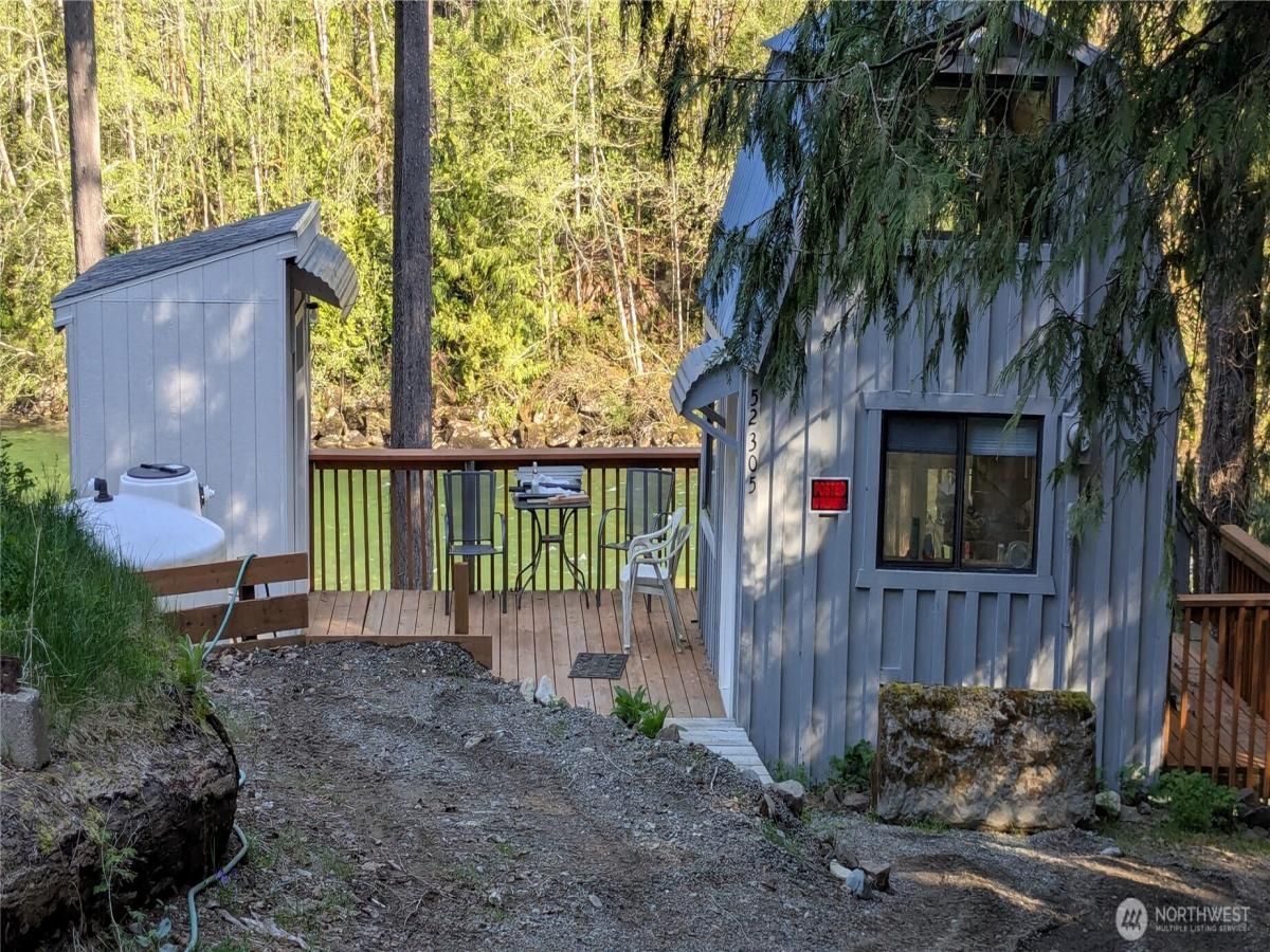 MLS #NWM2367258 image #0