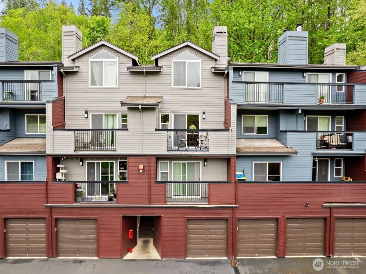 MLS #NWM2367656 image #0