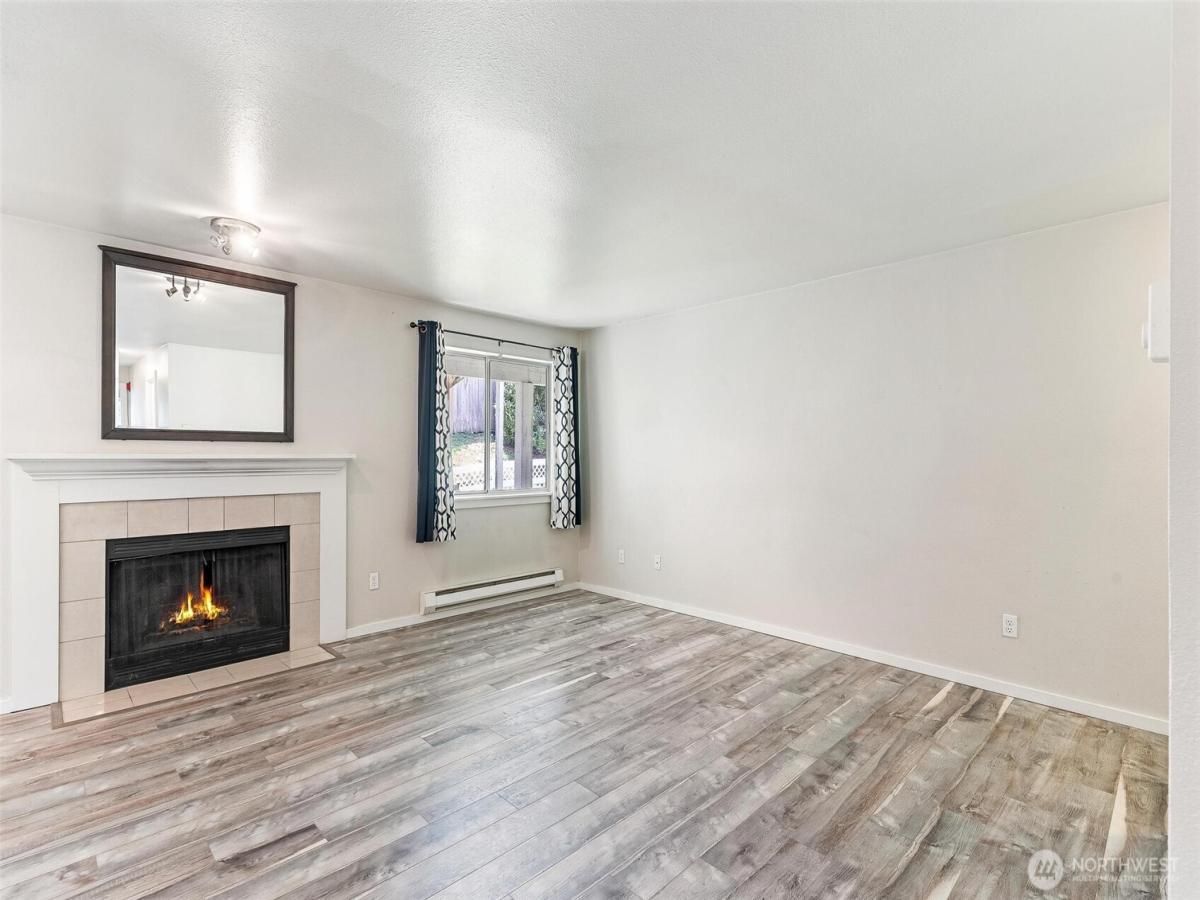 MLS #NWM2367743 image #0