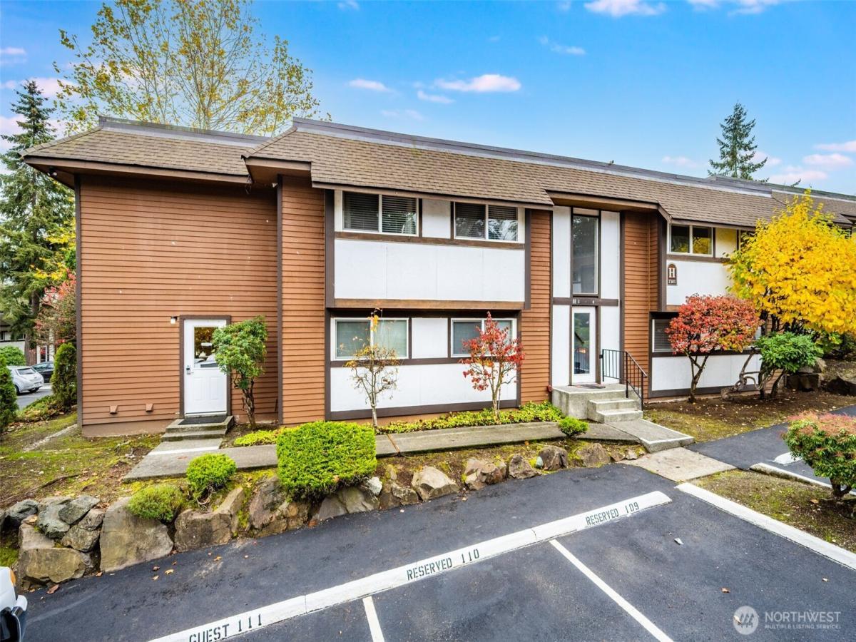 MLS #NWM2367940 image #0