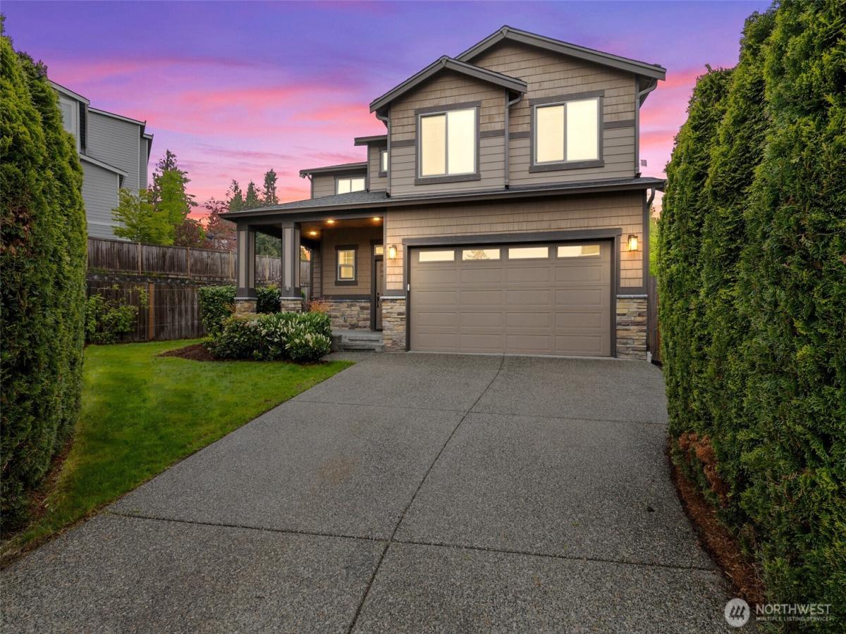 MLS #NWM2368115 image #0