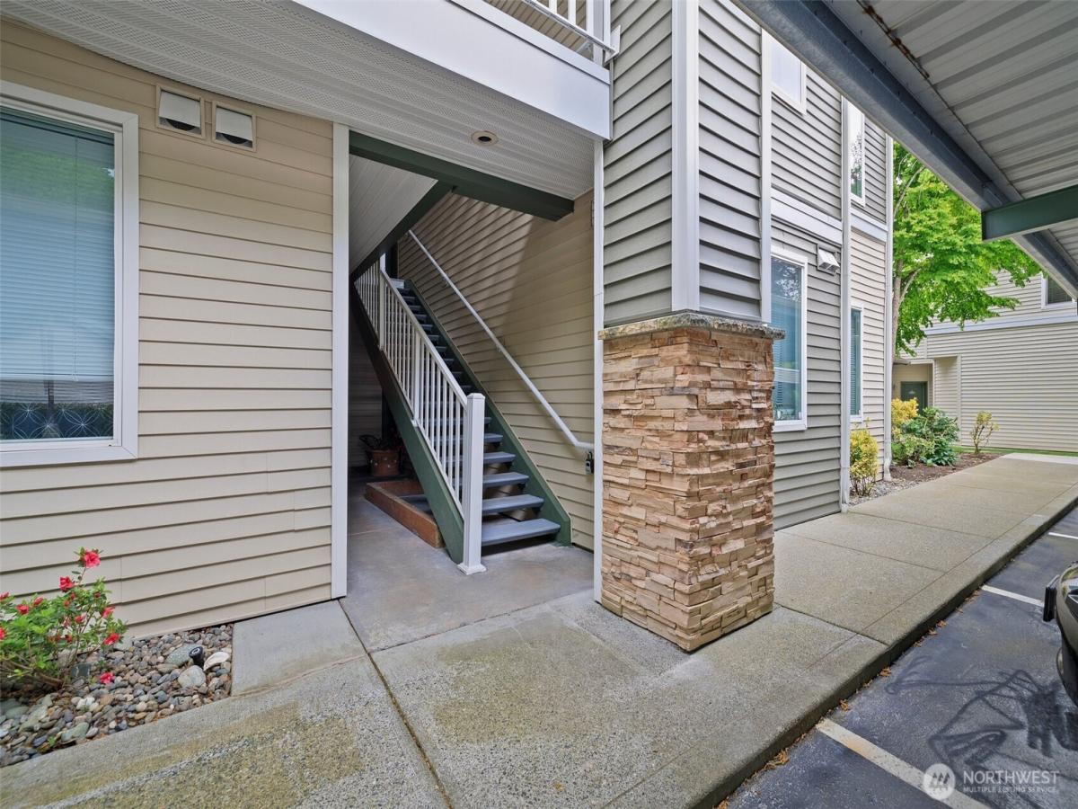 MLS #NWM2368555 image #0