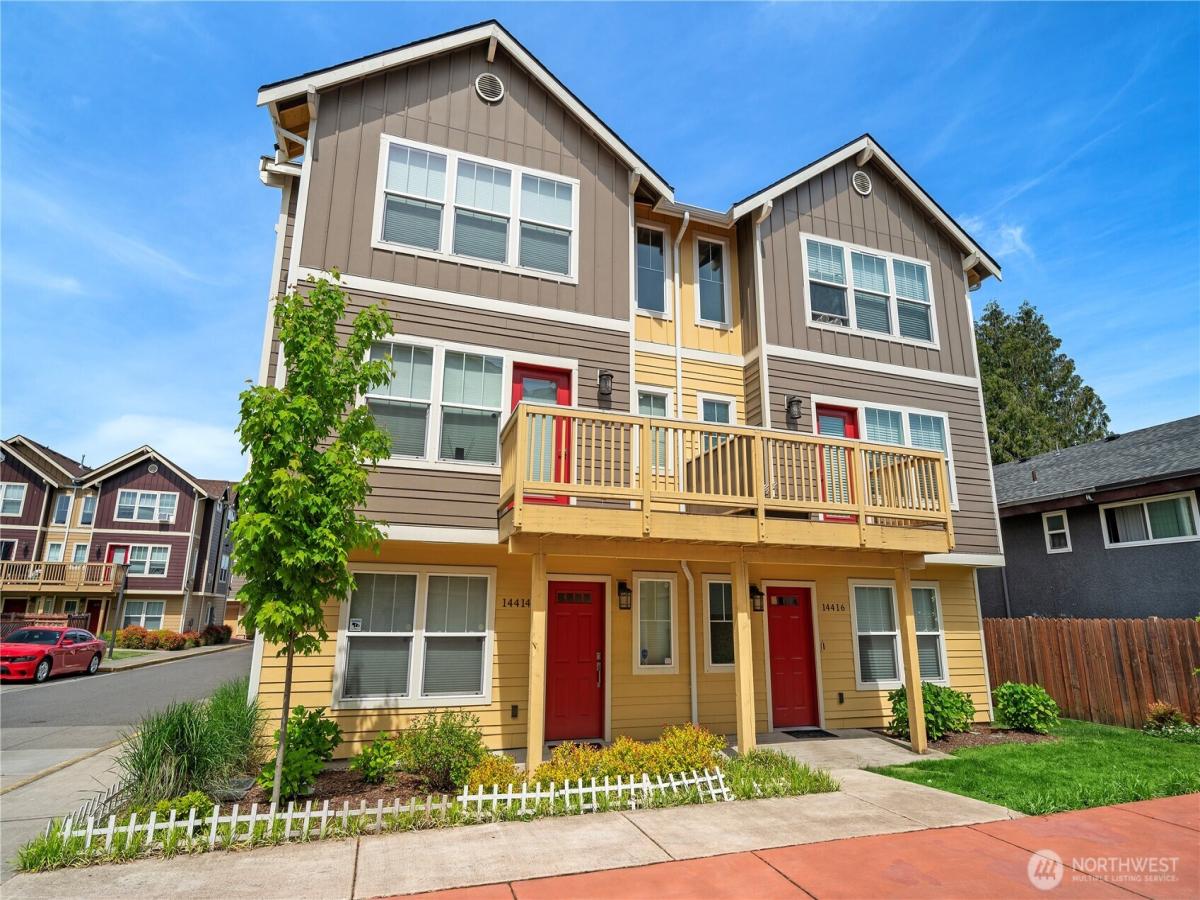 MLS #NWM2368726 image #0