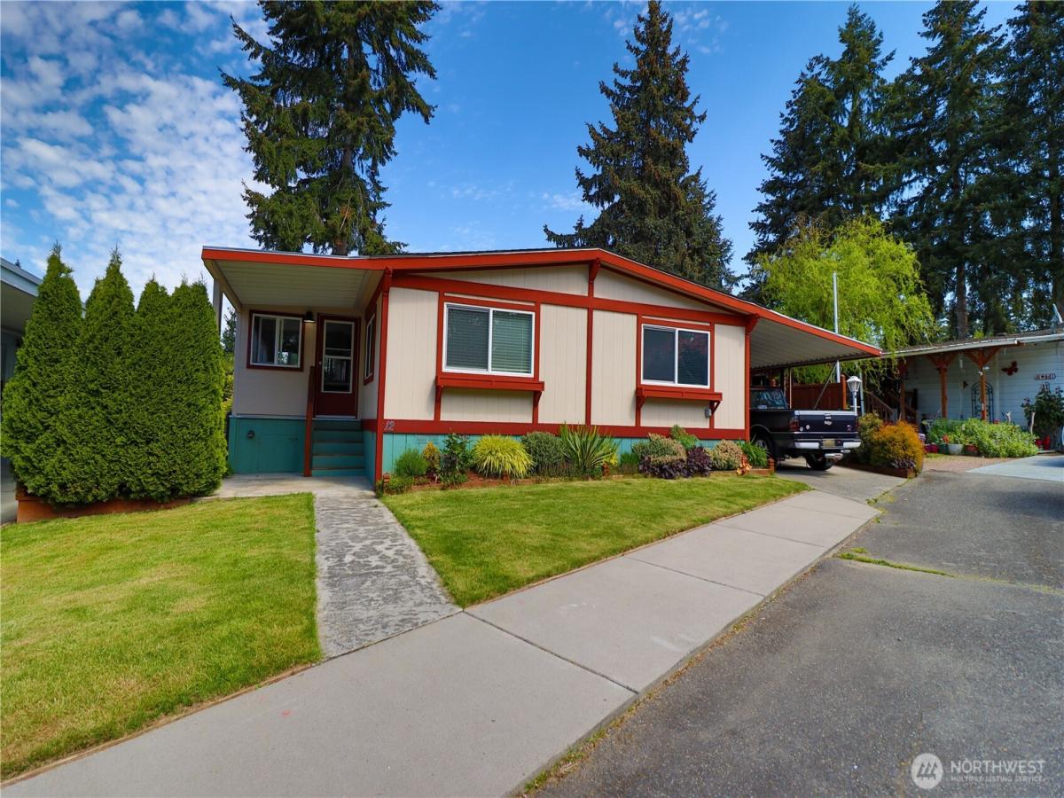 MLS #NWM2369395 image #0
