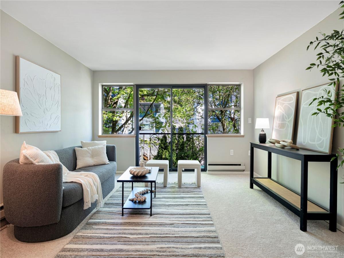 MLS #NWM2369600 image #0