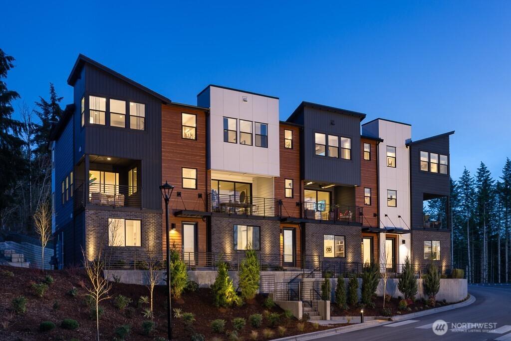 MLS #NWM2369926 image #0