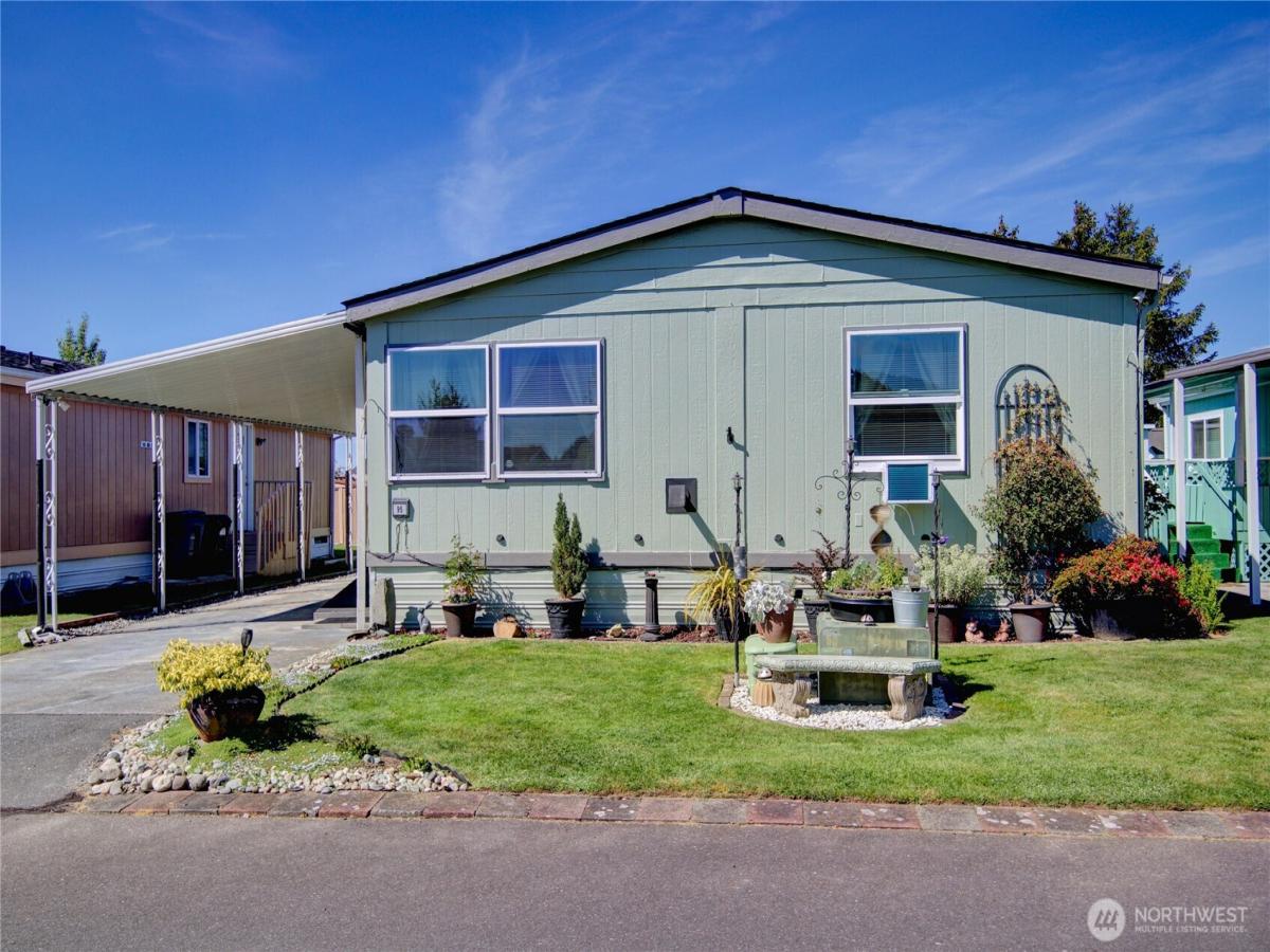 MLS #NWM2370510 image #0