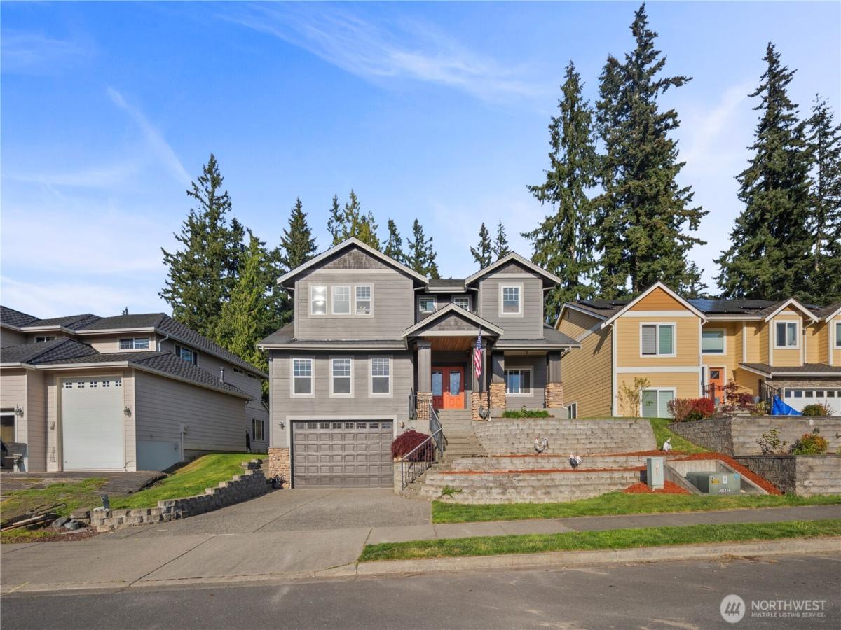 MLS #NWM2370553 image #0
