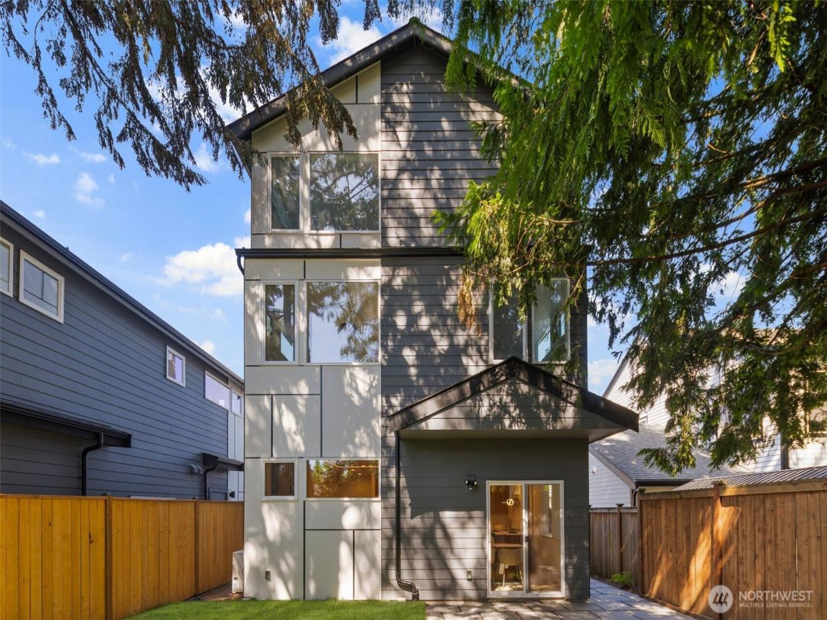 MLS #NWM2370798 image #0